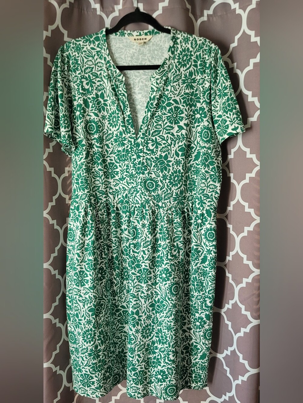 Boden Green and White Casual Floral Dress Size 20/22